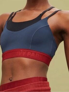 IVY PARK Colorblock Double Layer Sports Bra Size Small